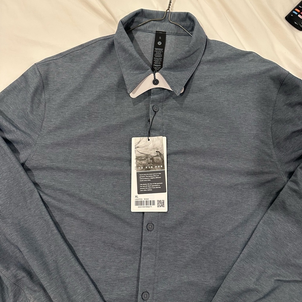 lululemon athletica Men's Blue Button Down Shirt
